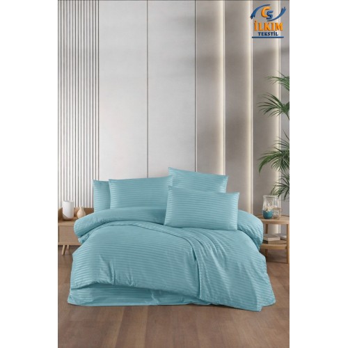 Deluxe Çift Kişilik Çizgili Saten Nevresim Takımı – Parlak ve Yumuşak Kumaş